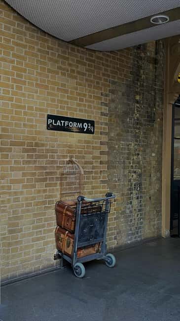 London: Harry Potter Guided Walking Tour - Discovering London Through a Harry Potter Lens