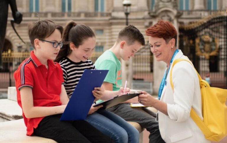 London: Kids Activity Tour in English or German - Practical Details: What You Need to Know