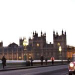 London: Private Panoramic 2-Hour Tour in a Classic Car - Key Points