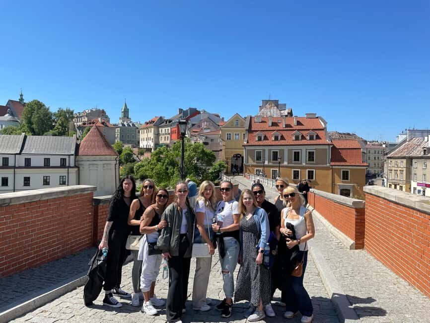 Lublin: Old Town Walking Tour with Local Sweets Break - Iconic Landmarks: From Medieval to Renaissance