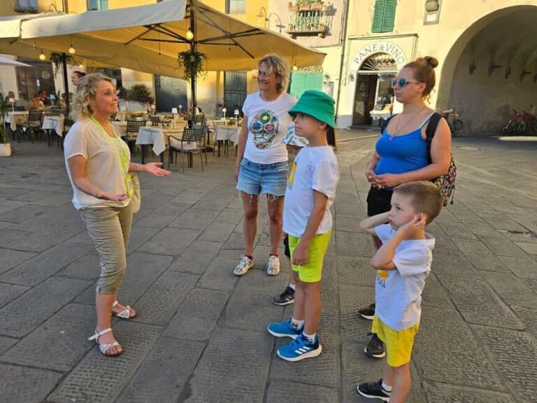 Lucca: guided visit of S. Martino, S. Frediano, city center - Exploring the Renaissance Walls and Beyond