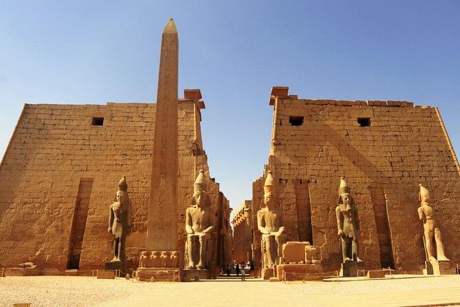 Luxor Private Excursion from Hurghada Makadi Sahl Hasheesh Safaga - Shopping and Souvenirs in Luxor