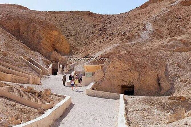 Luxor private full day tour east and west bank temples & tombs - What’s Included and What’s Not