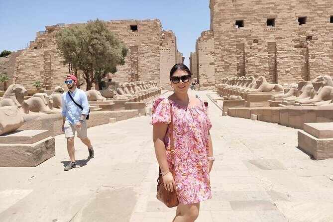 Luxor Private Tour East and West Bank of Luxor City Highlight With Lunch Include - Moving to the East Bank: Temples and Local Flavors