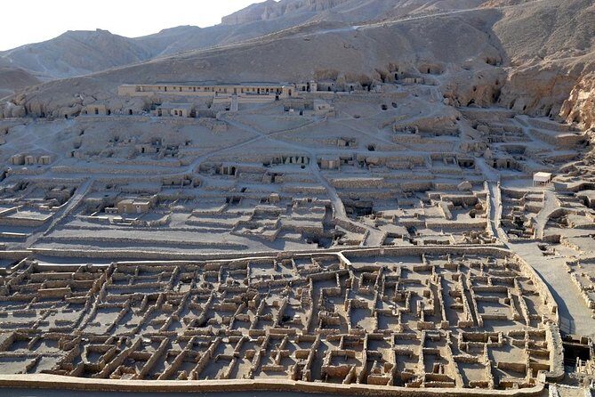 Luxor Tour to valley of the queens & Valley of the Artisans & Tombs of Nobles - Authenticity and Value