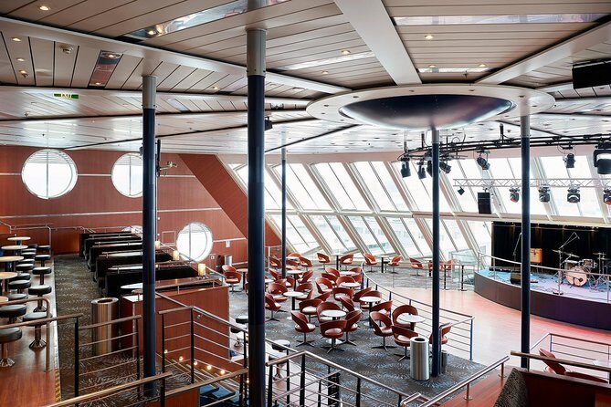Luxury Day Trip to Tallinn with superior cabin VIP guide and lavish buffet - What Sets This Tour Apart?