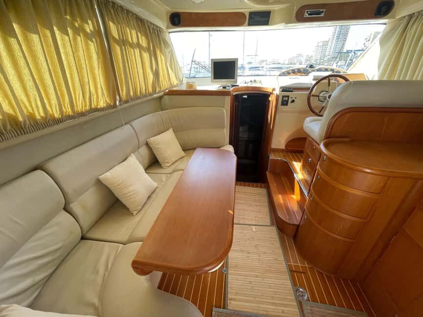 Luxury yacht in Fuengirola - An In-Depth Look at the Luxury Yacht Tour