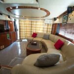 Luxury Yacht Tour Around Palm Island - An In-Depth Look at the Luxury Yacht Experience