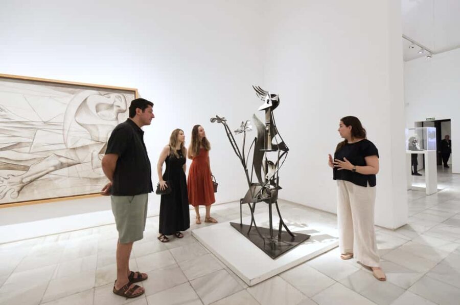Madrid: Reina Sofía Small Group Tour & Skip-the-line Entry - A Closer Look at the Experience