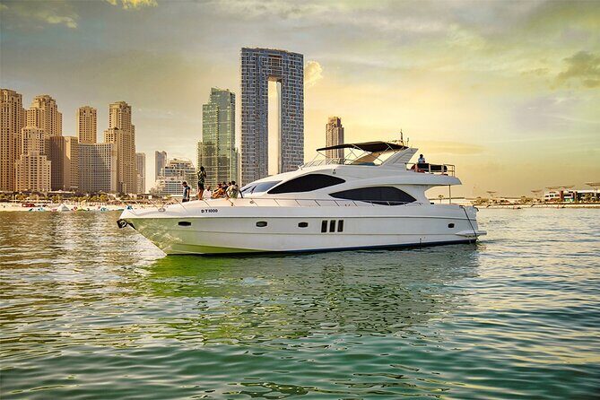 Majesty 77ft Diamond Dust  Dubai's best yacht rental - The Value of This Yacht Experience