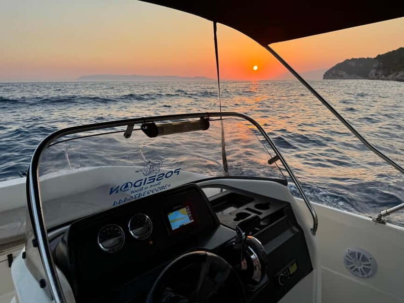 Makarska: Sunset private or group boat tour from Makarska - Why This Tour Is Worth Considering