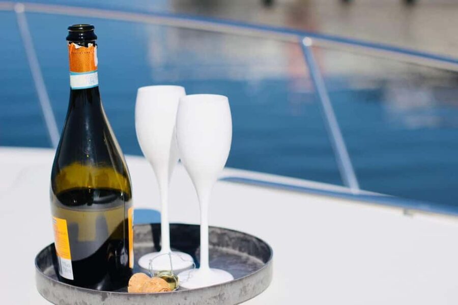 Mallorca: Private Yacht Cruise with Snorkeling and Drinks - Who Is This Tour Best For?