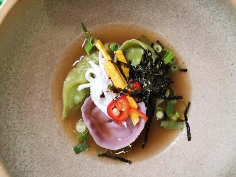Malmö: Korean Dumplings Cooking Class with Chef So-Young - Why This Experience Works for Different Travelers