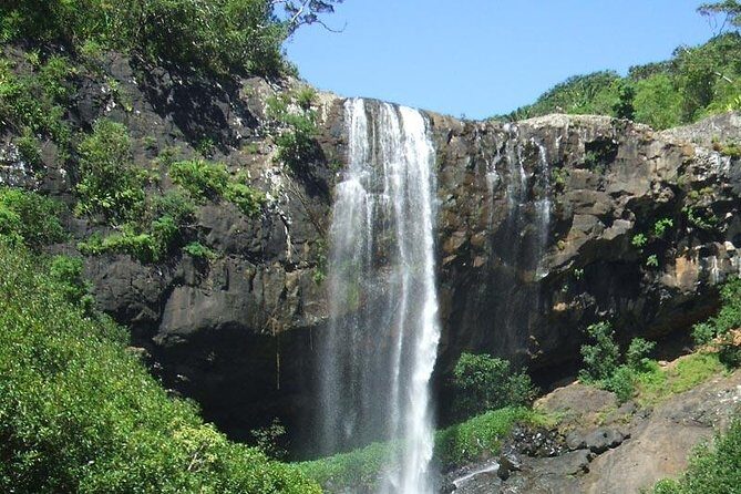 Mauritius-7 Cascades (Tamarind Falls)incl. Guide & Hotel Transfer - Who Would Enjoy This Tour?