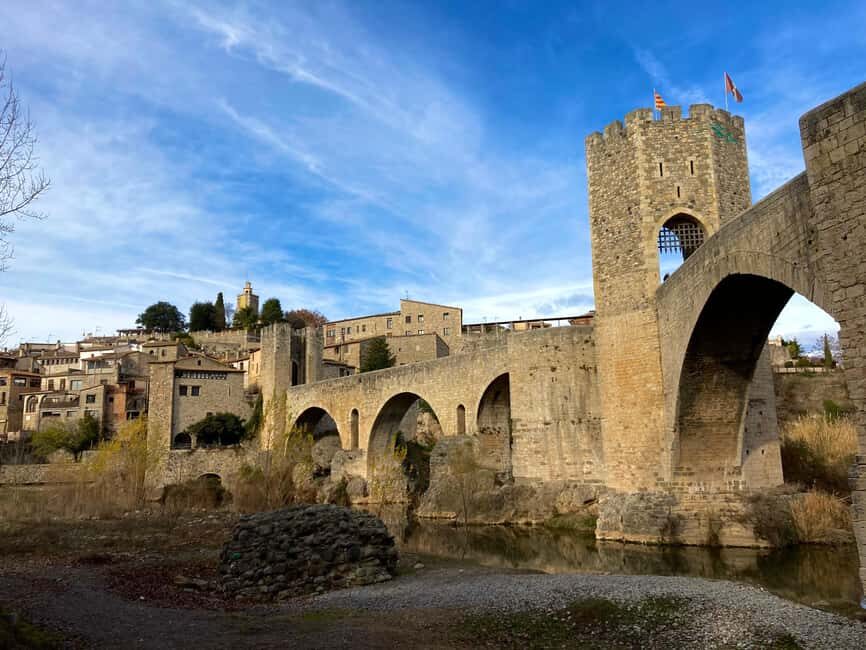 Medieval Towns and Nature Parks Exclusive Trip with Pickup - Exploring Besalú: The Fortress Between Two Rivers