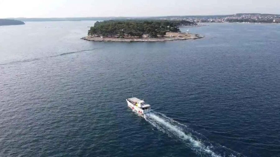Medulin: Private Boat Tour with Drinks and Snacks - Practical Tips for Your Trip