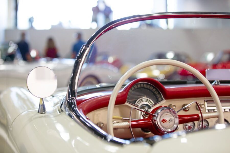 Memphis: Entry Ticket to the Edge Motor Museum - The Guided Experience: Knowledgeable Staff and Personal Touches
