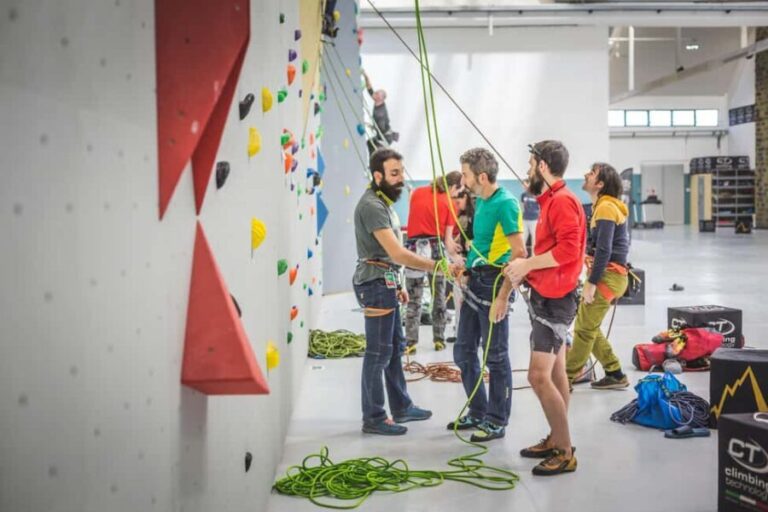 Milan: Indoor Climbing Adventure with Instructor Support - What Makes This Climbing Experience Stand Out