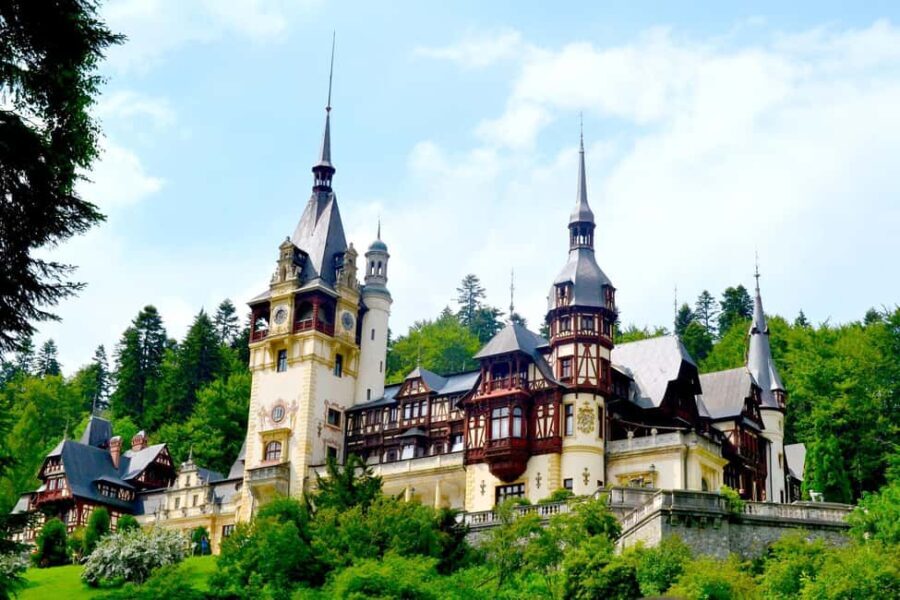 Minivan 3 Castles Day trip Peles, "Wednesday" & Dracula - A Closer Look at the Itinerary and Highlights