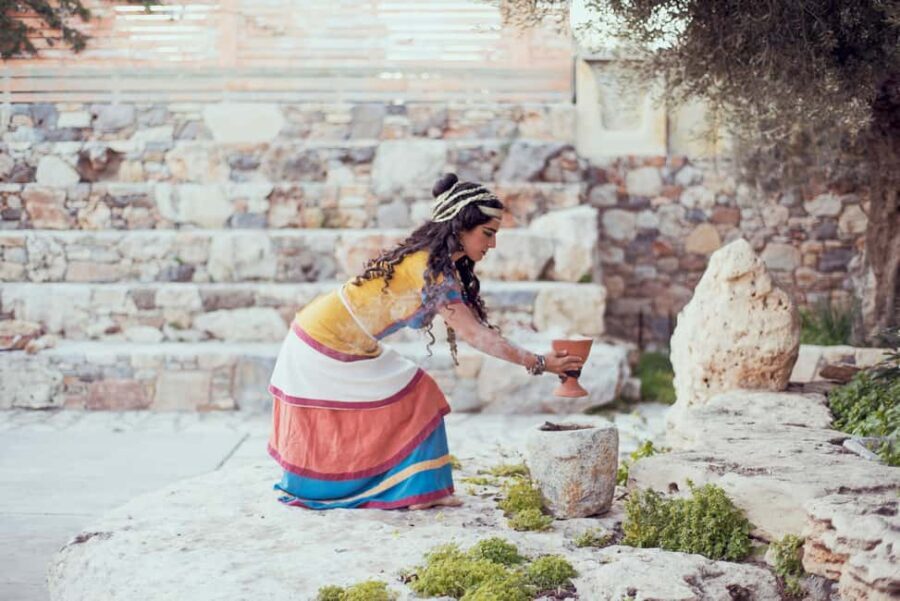 Minoan Theater - Dance Performance - What You Can Expect During the Performance
