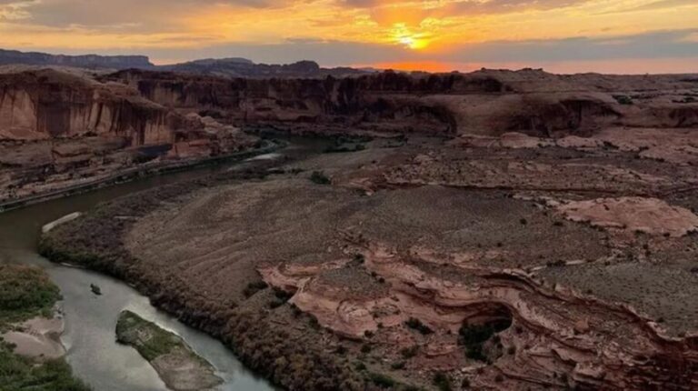 Moab: Hell's Revenge "Beast" 4x4 Adventure Tour - The Itinerary: What to Expect