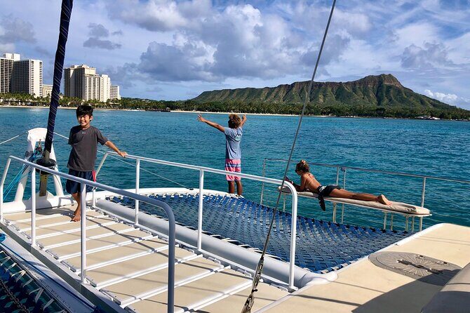 Moanas SwimnSail Cocktail Cruise Along the Waikiki Coast - Pricing and Value: Is It Worth It?