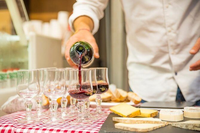 Montmartre French Bistrot Style Food & Wine Tasting Tour - Practical Details and Tips