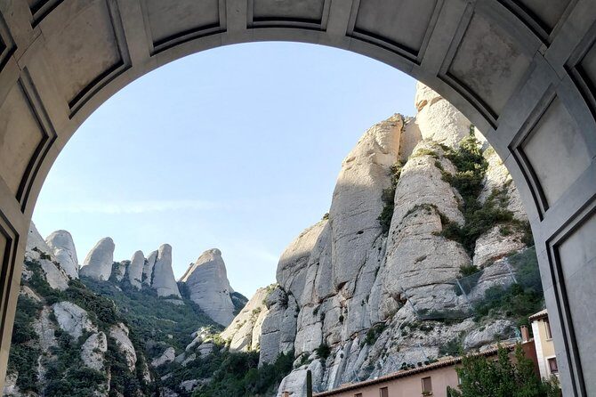Montserrat Hiking Experience & Monastery Premium Small Group Tour - A Closer Look at the Itinerary