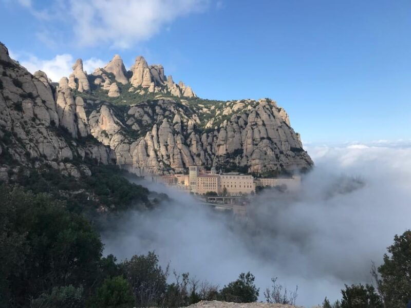 montserrat-private-tour-monastery-cable-car-soft-hike