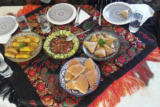 Moroccan Cooking Class & Marrakech Market Visit with Chef Khmisa - What Makes This Tour Stand Out?