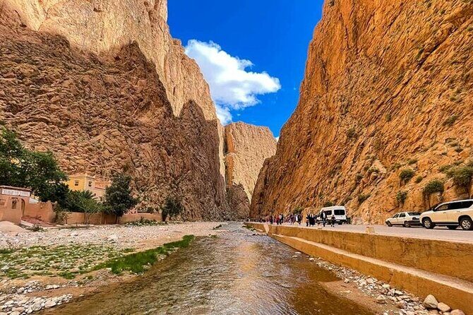 Morocco 3 Day Tour :Group Excursión from Marrakech to Merzouga - The Scenic Highlights of Day 2: Dades Valley to Merzouga
