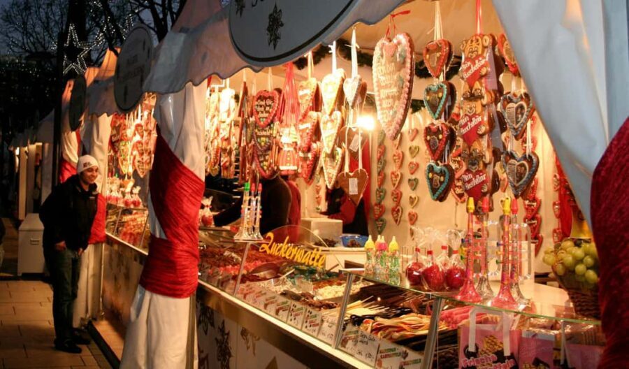 Munich: Christmas market hopping with sightseeing tour - Who Should Book This Tour?