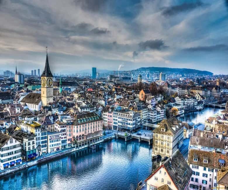 Munich: Zurich, Austria, Liechtenstein and Lindau Day Trip - Lindau on Lake Constance: A Lakeside Gem