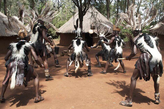 Nairobi city sights, Giraffe Encounters and Bomas Kenya Tour - Practical Considerations