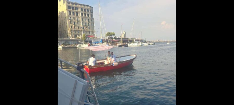 Naples: Boat tour / Giro in barca - Who Will Love This Tour?