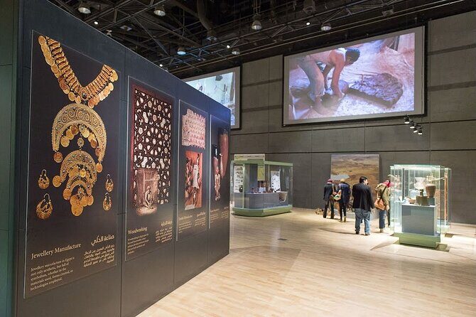 National Museum Citadel and Bazaar Private Tour - Authentic Experiences Highlighted by Travelers