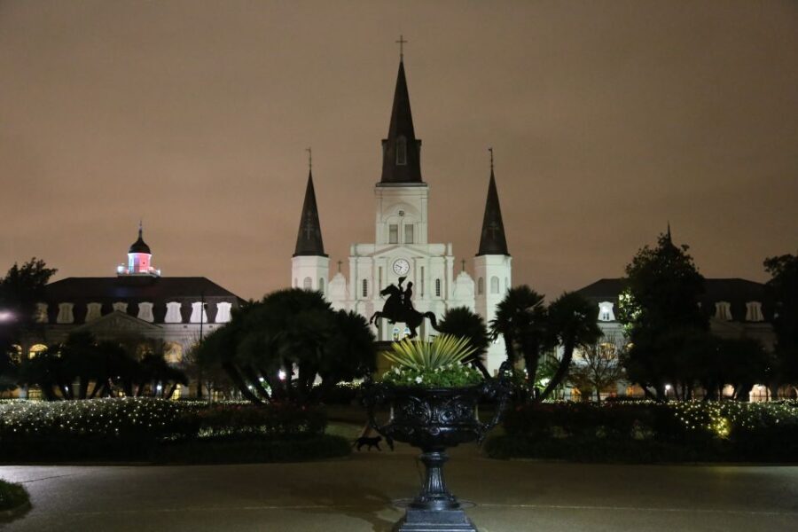 New Orleans: 5 in 1 Ghost & Mystery Evening Tour - The Value & Atmosphere