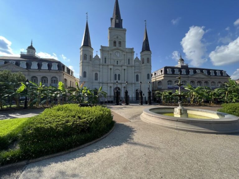 New Orleans : Best of Ghost & Voodoo Experience Walking Tour - Overview of the Tour