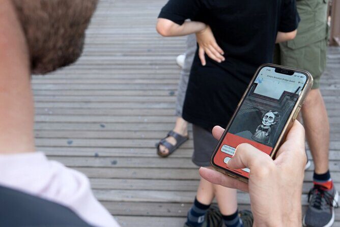 New York City Brooklyn Bridge Self Guided Game and Tour - What to Expect from the Experience