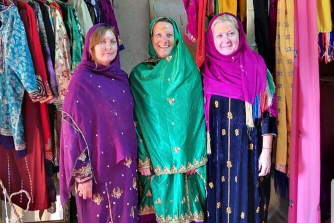 Nizwa- Al Hamra Old Village- Misfah Al Abryeen Full Day Tour - Nizwa Souq: A Vibrant Marketplace