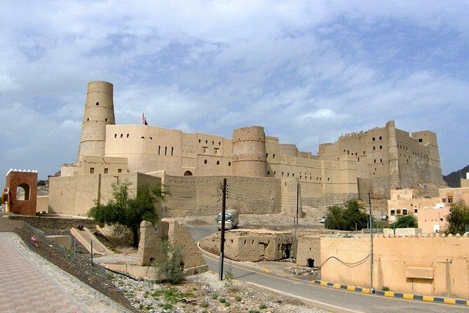 Nizwa Bahla & Jabrin Fort(Muscat tours) as private and custom trip - The Practical Side: Transport and Inclusions