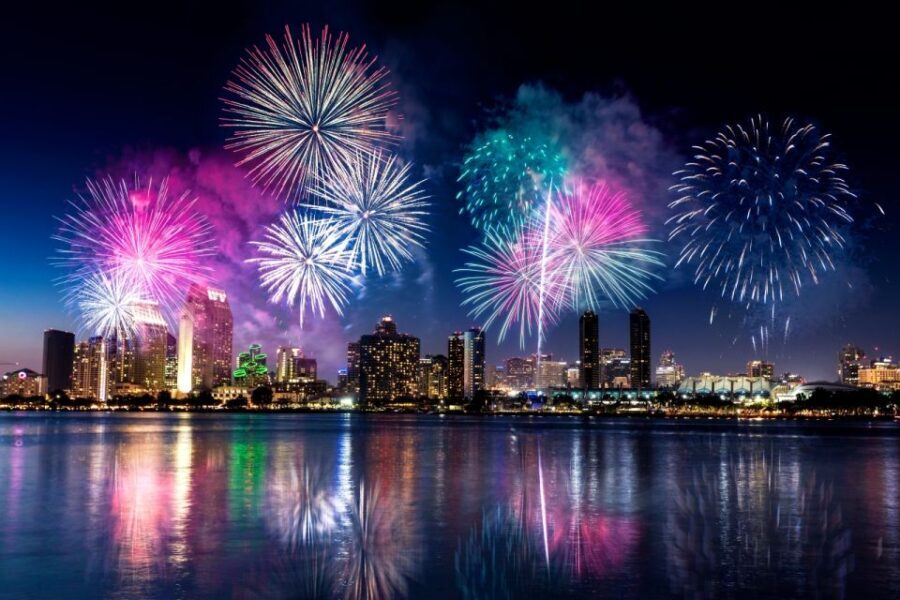 Oahu: Waikiki Friday Fireworks Cruise with Snacks and Drinks - What We Think You’ll Love