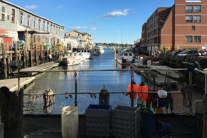 Old Port "Seafood Lovers" Walking Lunch Tour in Portland, Maine - What the Reviews Tell Us