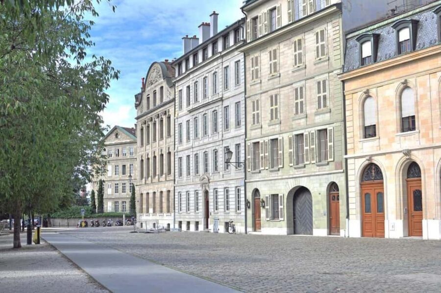 Old Town Geneva Private Walking Tour - The Charm of Pl. du Bourg-de-Four