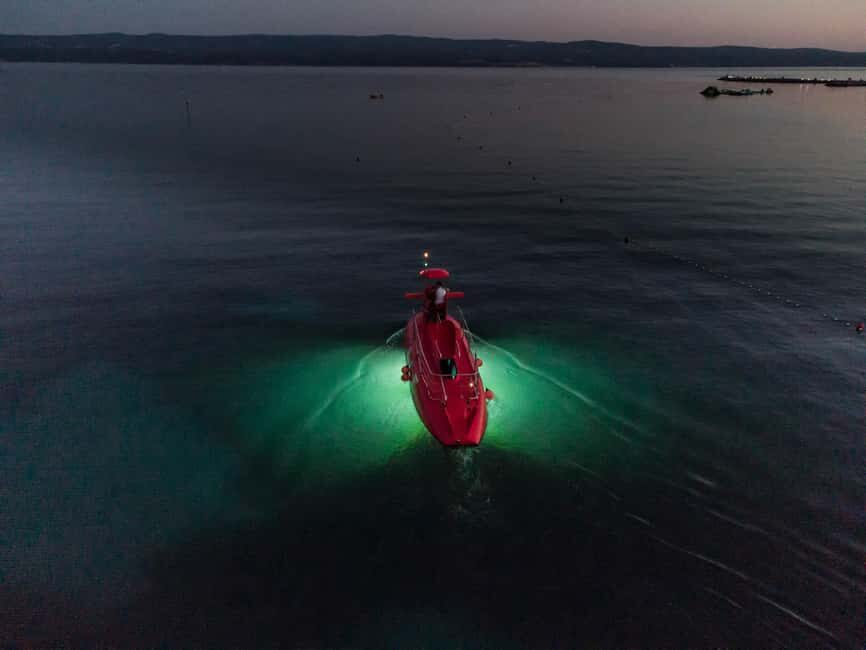 Omi: Semi-Submarine Underwater Adventure - The Sunken WWII Shipwreck: What You’ll See