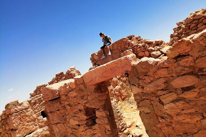 One night under the tent: Tataouine - Chenini - Ksar Ghilane - Matmata - A Closer Look at the Tour Itinerary