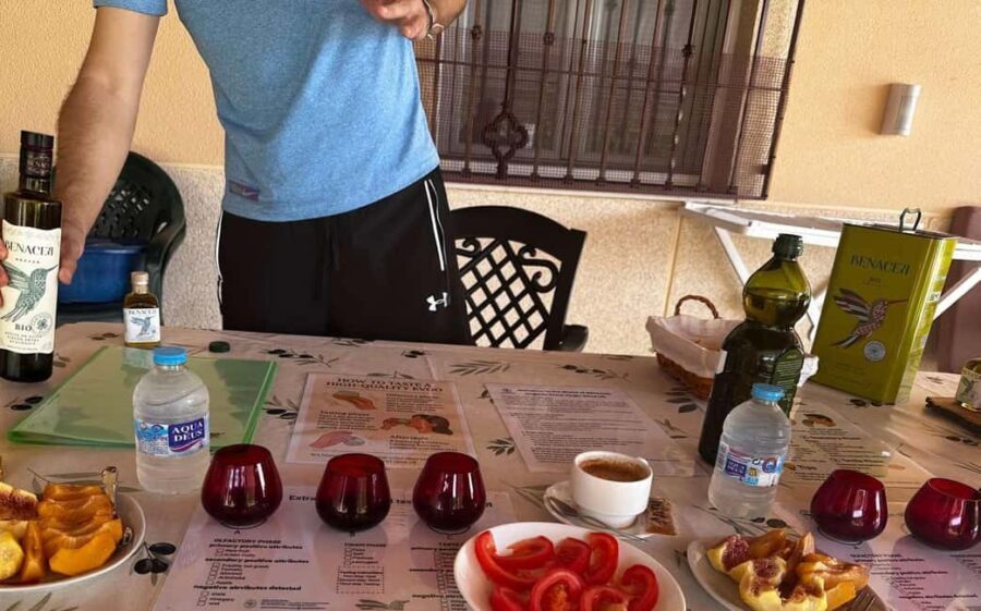 Organic olive oil tasting and visit to a family olive grove with fruit and a gift - Exploring the Olive Grove: An Insightful Journey into Sustainable Farming