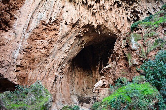 ouzoud watefalls and Iminifri Natural Bridge - The Cultural and Natural Charm of Imi Nifri Natural Bridge