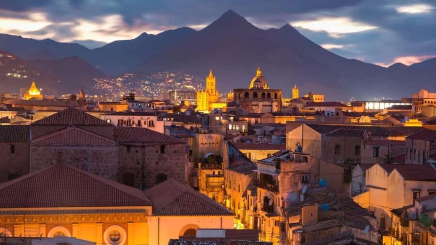 Palermo's Dark Shades: Ghost, Crime and Tasting Walking Tour - Who Should Consider This Tour?