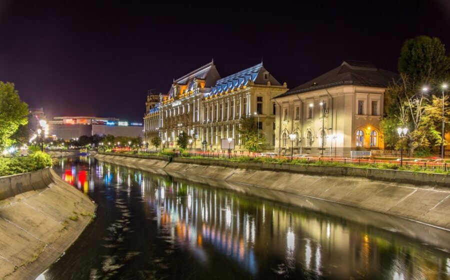 Panoramic Bucharest Private Walking Tour - Highlight Stops and What to Expect
